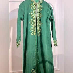 TRADITIONAL  // size small💚